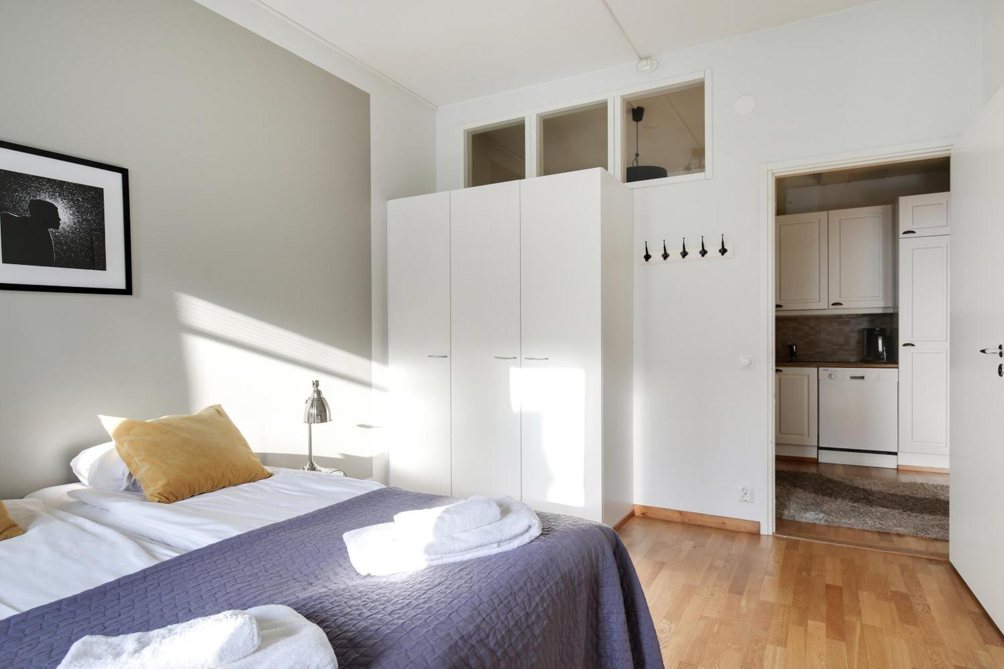Kotimaailma Apartments Kamppi - 2Br In The City Center With Code Lock Helsinky Exteriér fotografie